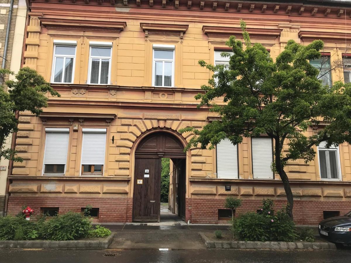 Classic Apartman Szeged Eksteriør billede