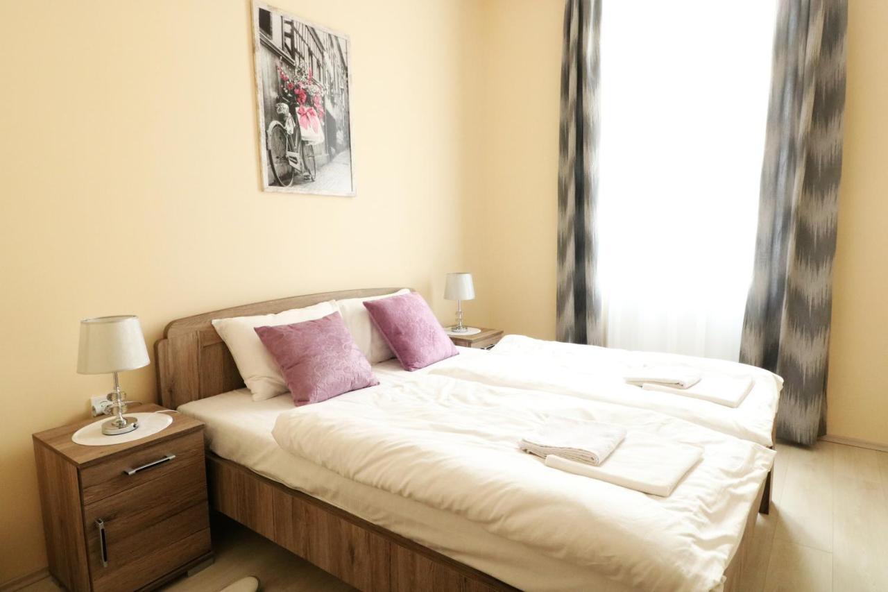 Classic Apartman Szeged Eksteriør billede